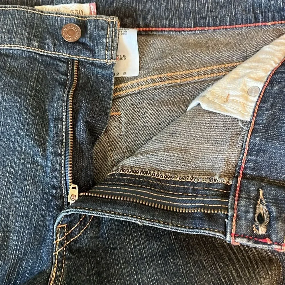 Levi’s 550 Relaxed Bootcut Jean Size 12S